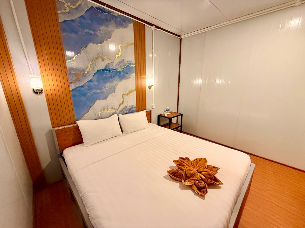 Standard Room Building A (1-Bed with AC for 2 People)