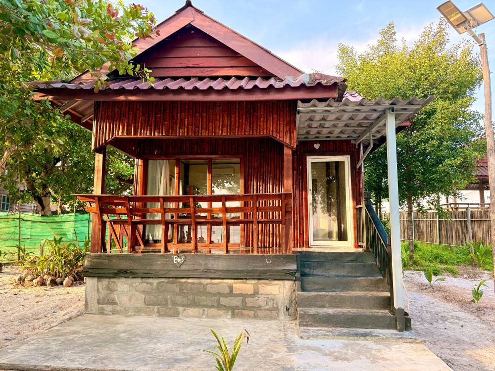 Bungalow 2-Bed with AC for 4 People